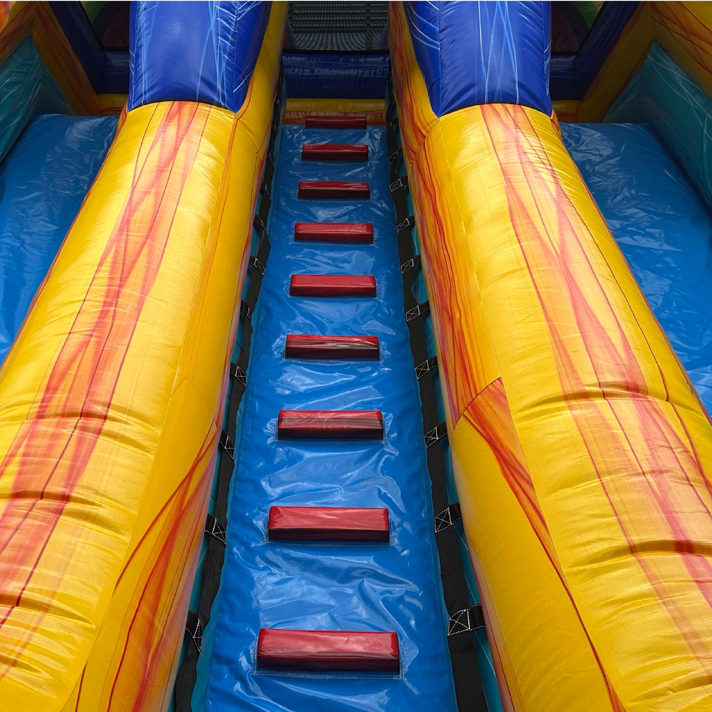 20'H Dual Lane Rainbow Slide Wet n Dry